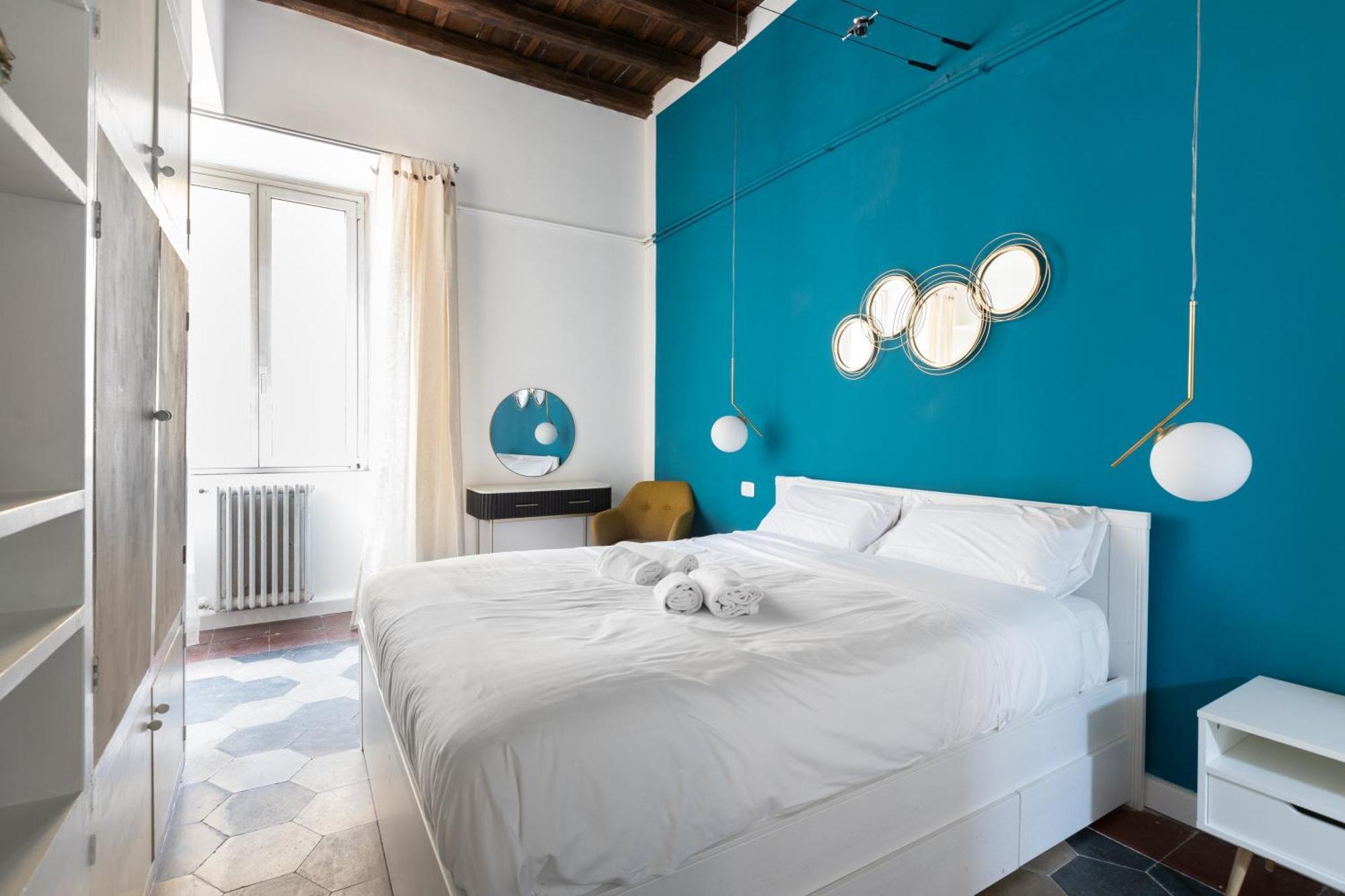 Prefetti Lovely Flat